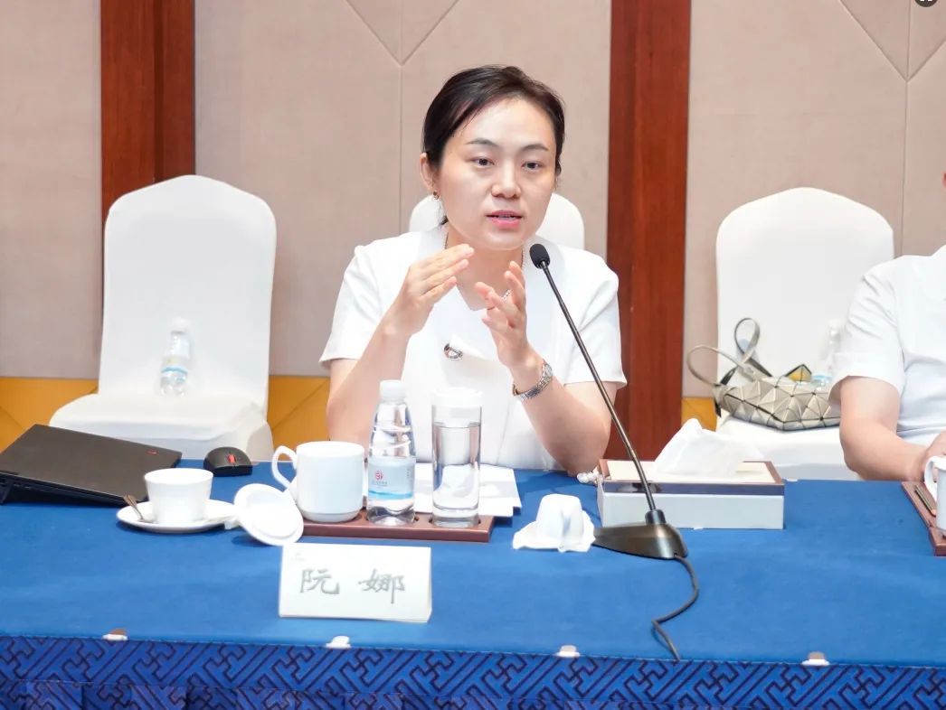 区块链信息传播专家座谈会(第五届全球区块链峰会正式开幕)